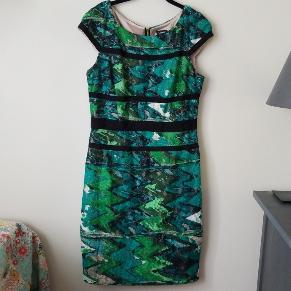 Lined lace dress